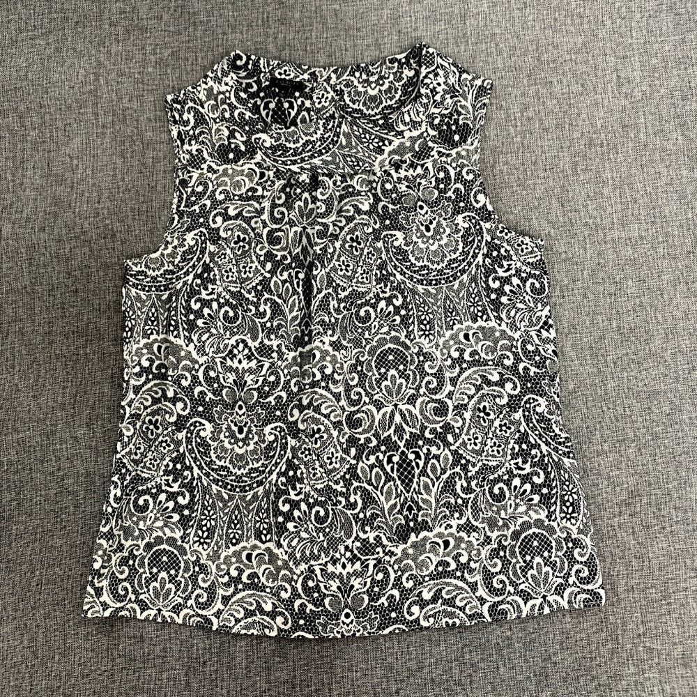Talbots Floral Sleeveless Blouse Black White Sz 6 Pleated Round Neck 100% Cotton